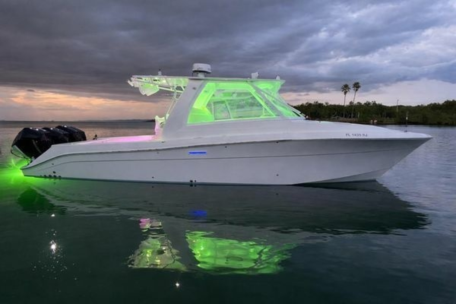 2010 Hydra-Sports Vector 3500 VX