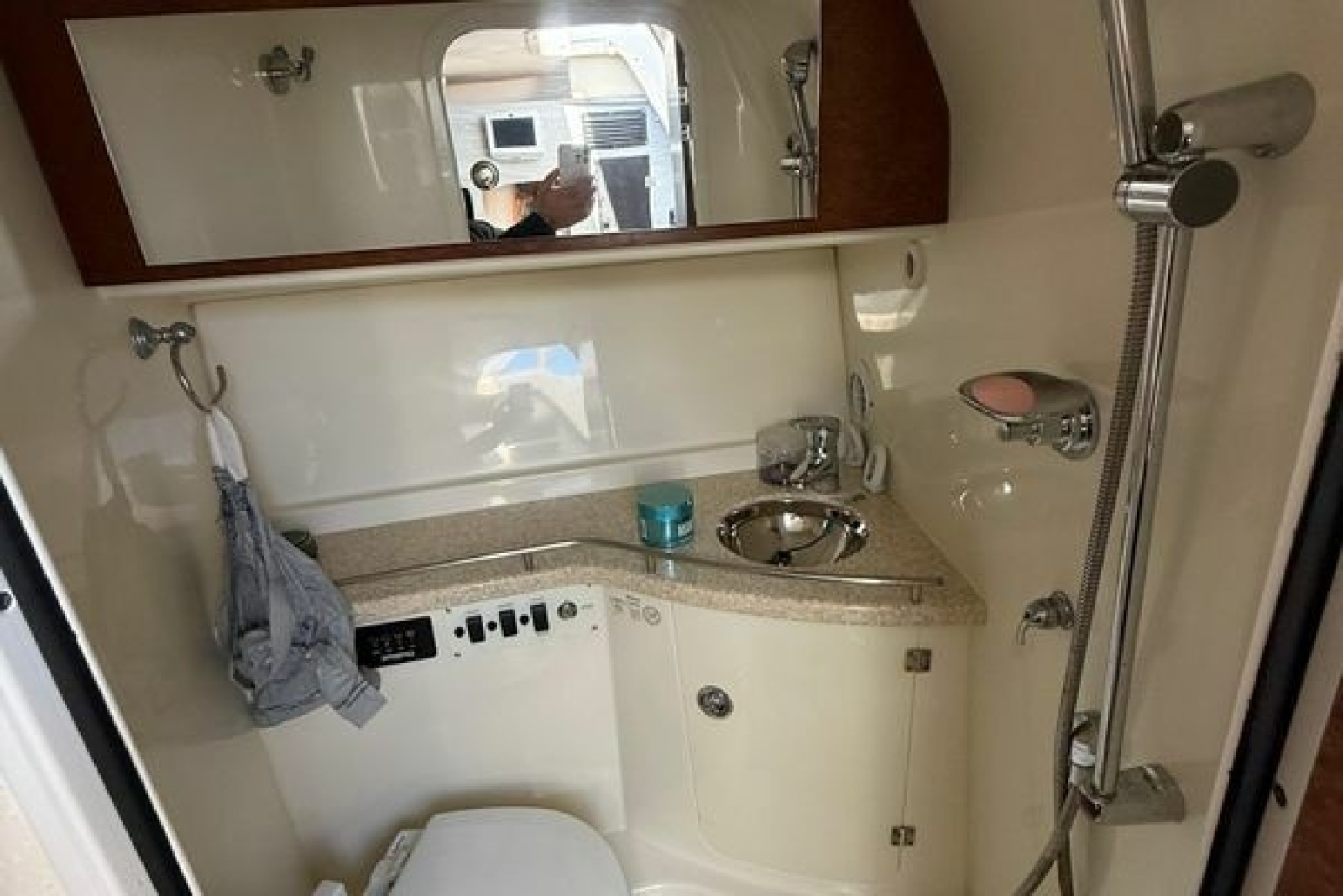 2010 Hydra-Sports Vector 3500 VX
