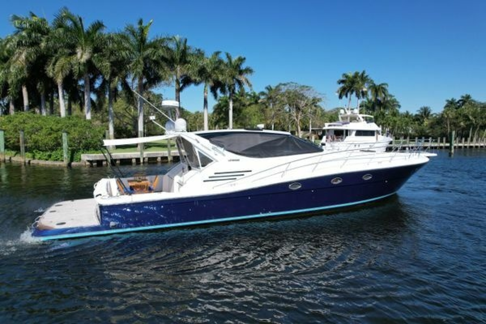 1999 Uniesse 57 Open