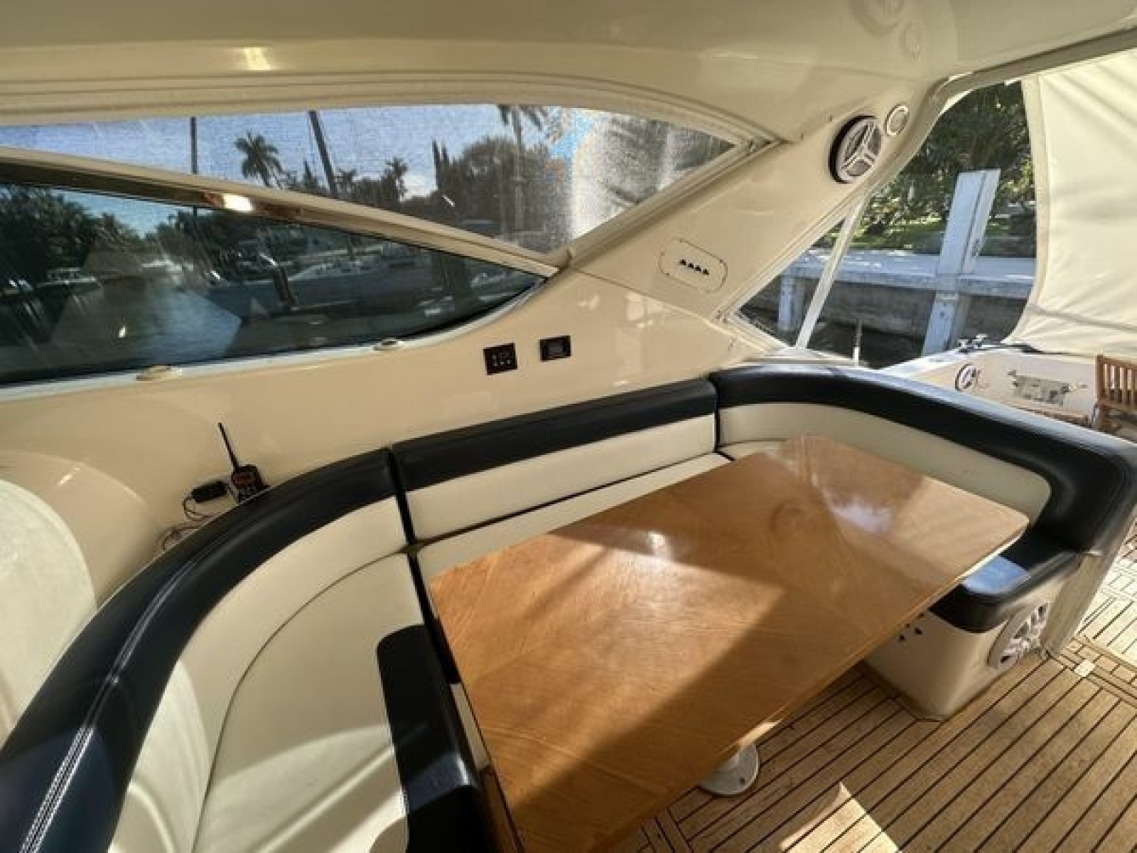 1999 Uniesse 57 Open