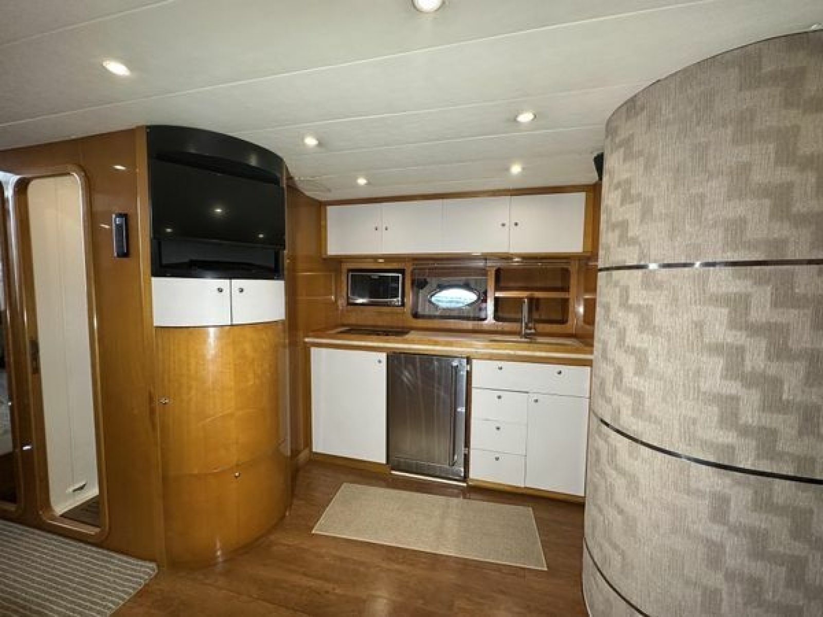 1999 Uniesse 57 Open