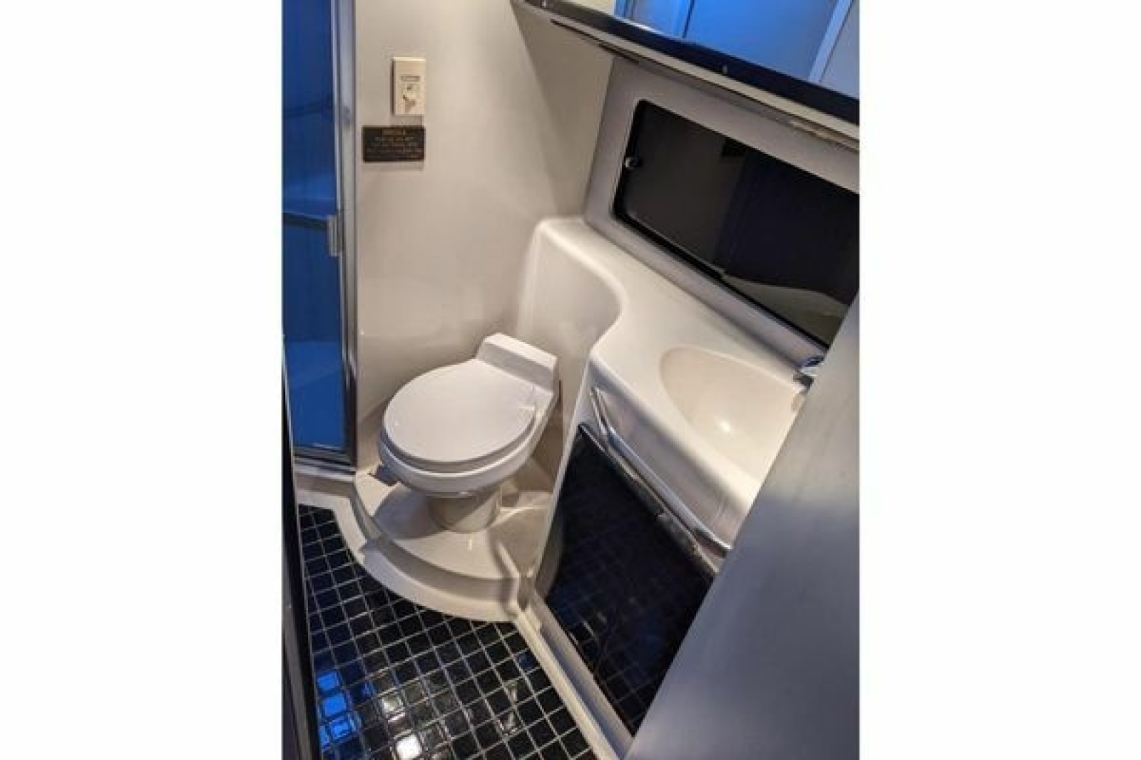 1988 Sea Ray 460 Sundancer