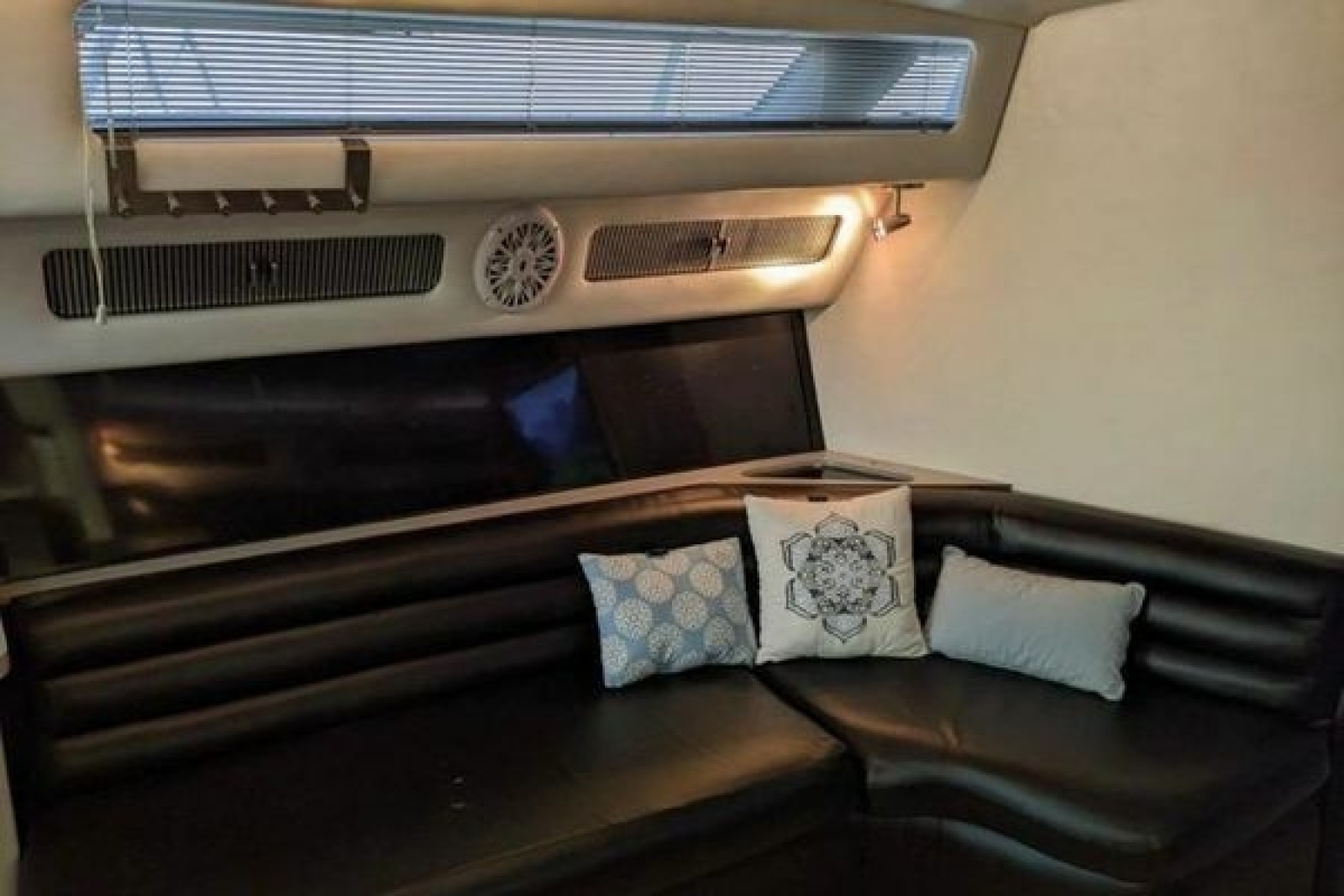 1988 Sea Ray 460 Sundancer