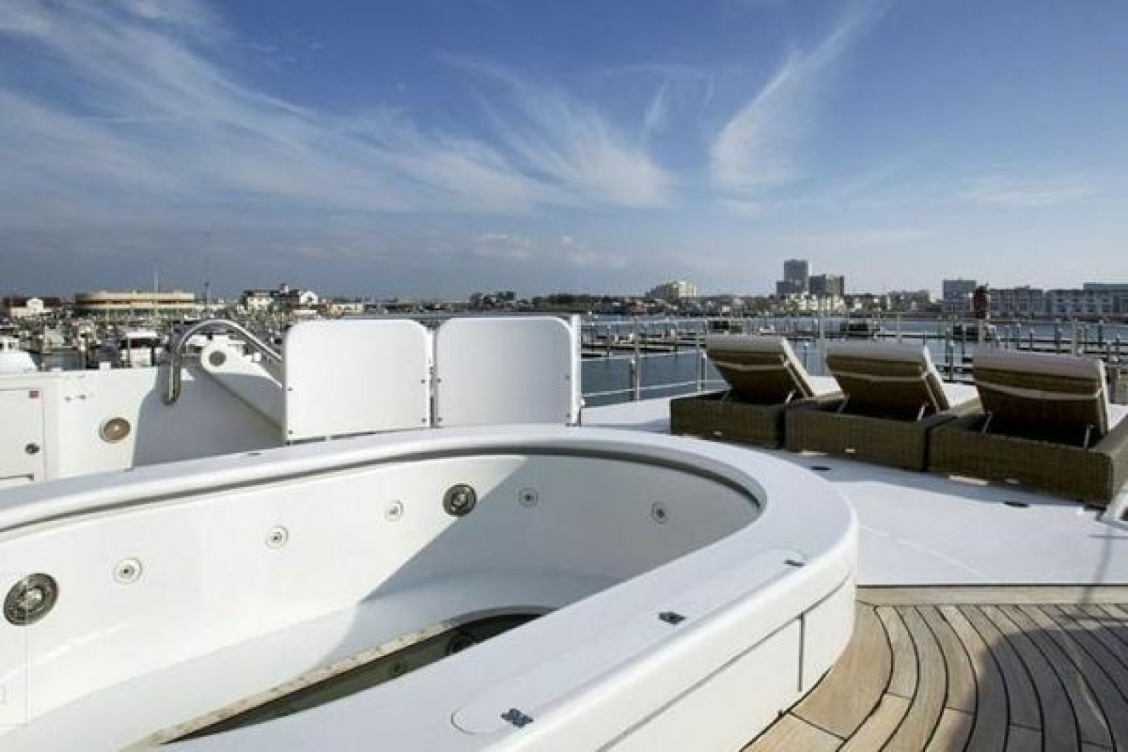 1985 Sterling Yachts 155 Motor Yacht