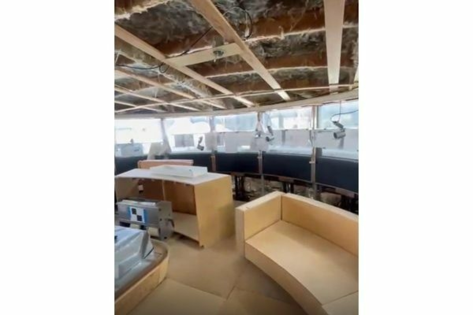1985 Sterling Yachts 155 Motor Yacht
