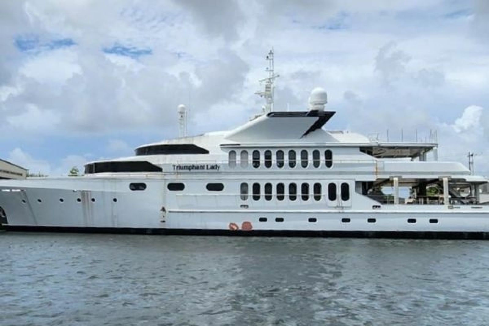 1985 Sterling Yachts 155 Motor Yacht