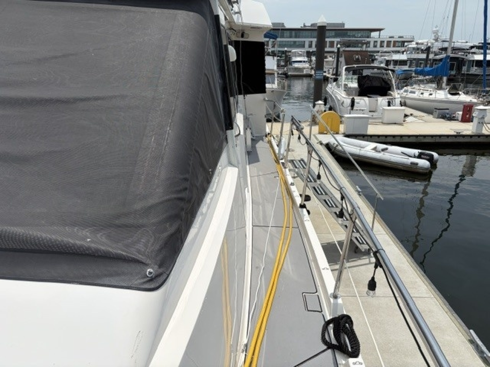1990 Viking 55 Motor Yacht