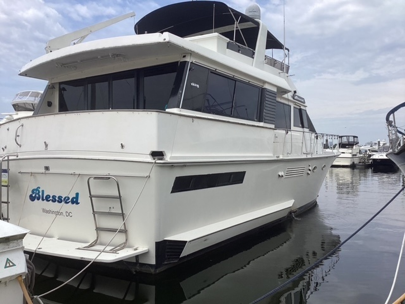 1990 Viking 55 Motor Yacht