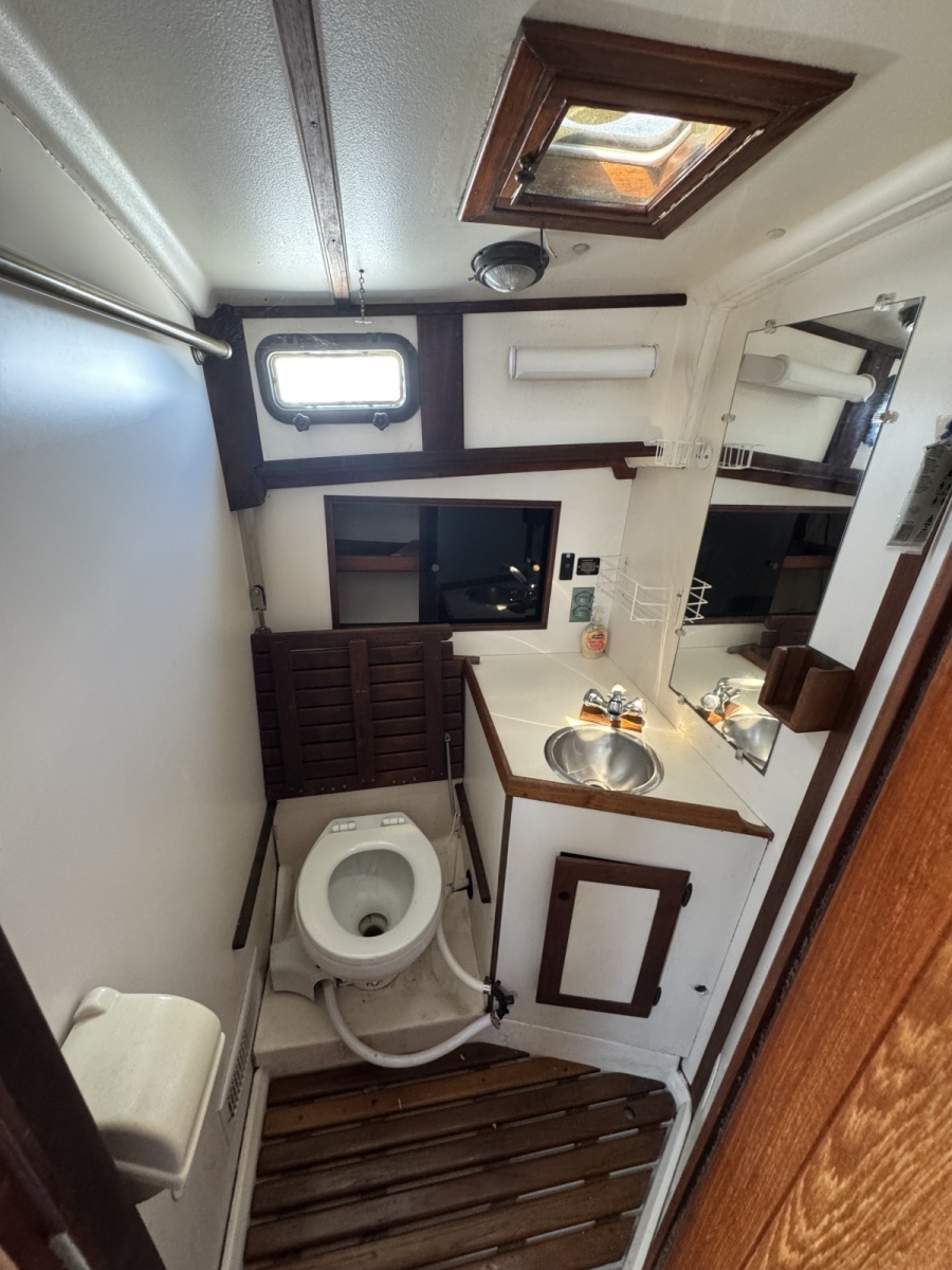 1989 Cape Dory