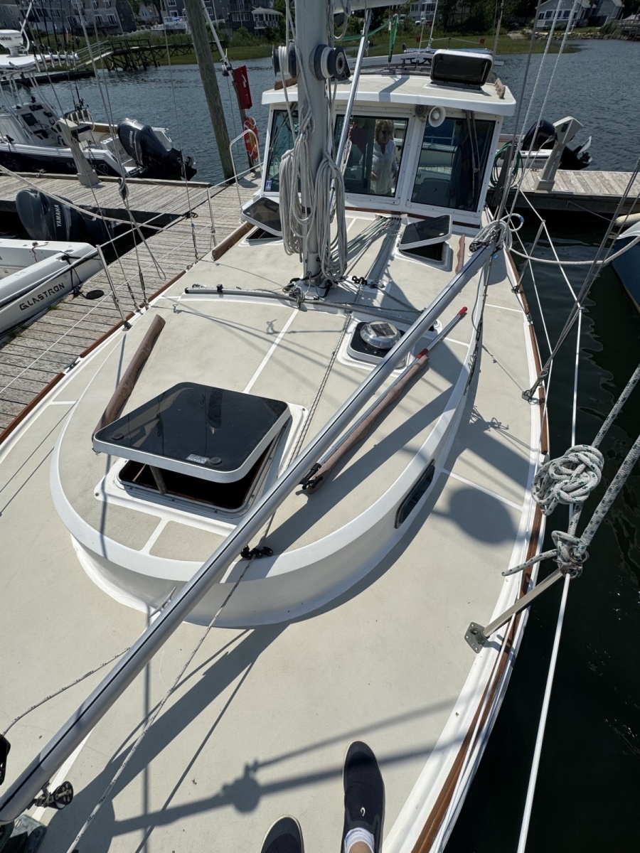 1989 Cape Dory 