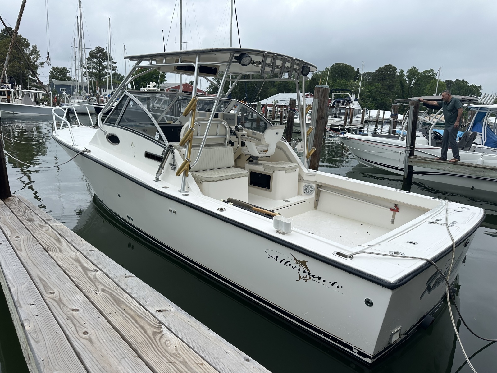 2000 Albemarle 280 Express Fisherman
