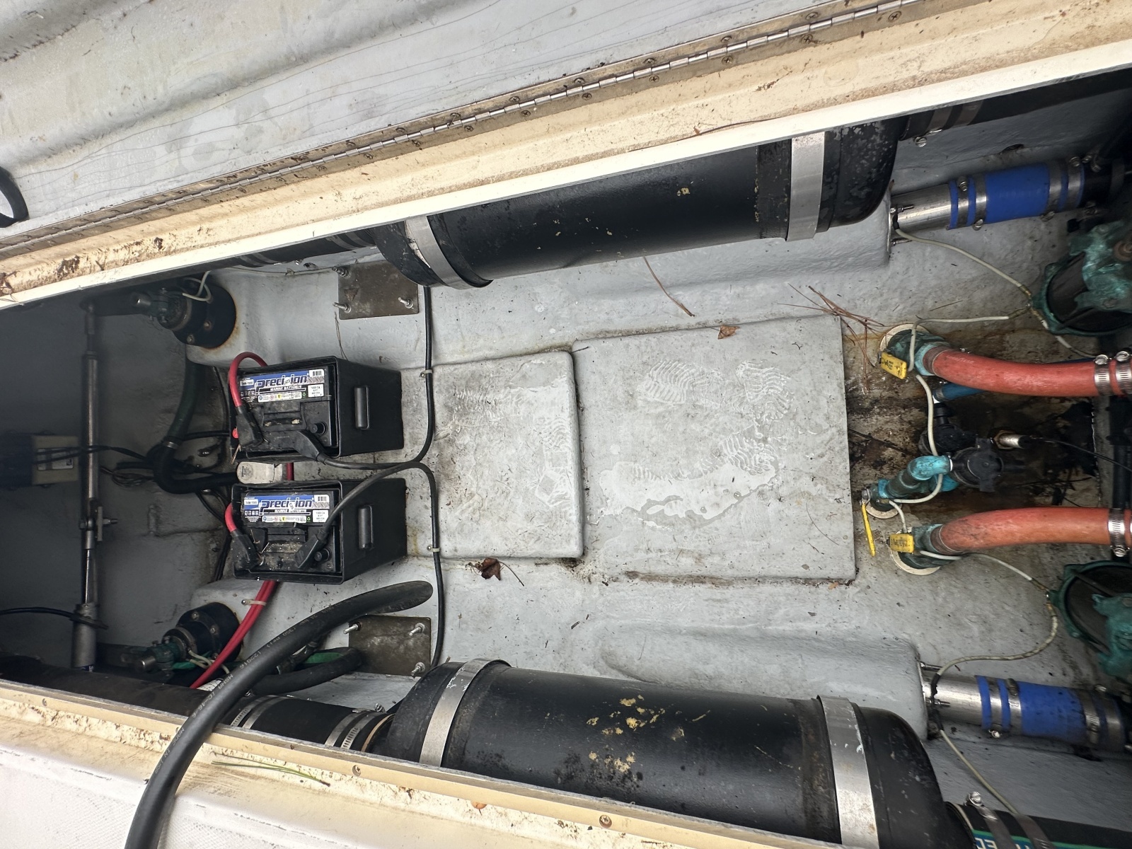 2000 Albemarle 280 Express Fisherman