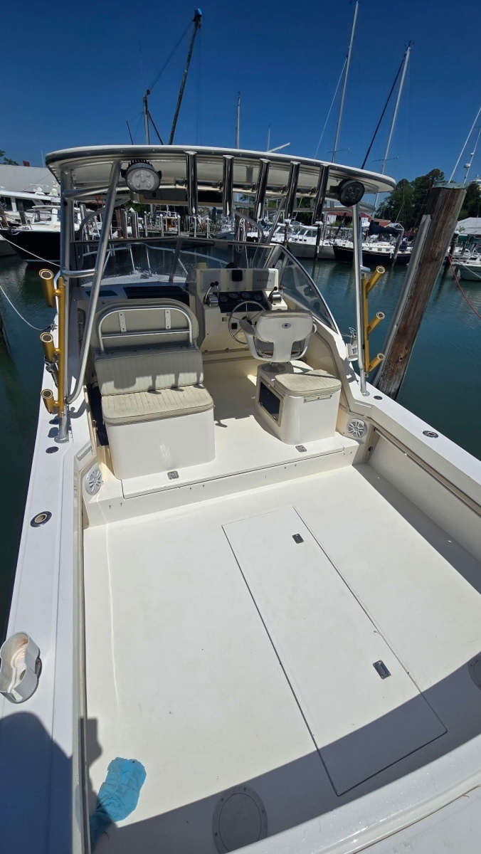 2000 Albemarle 280 Express Fisherman