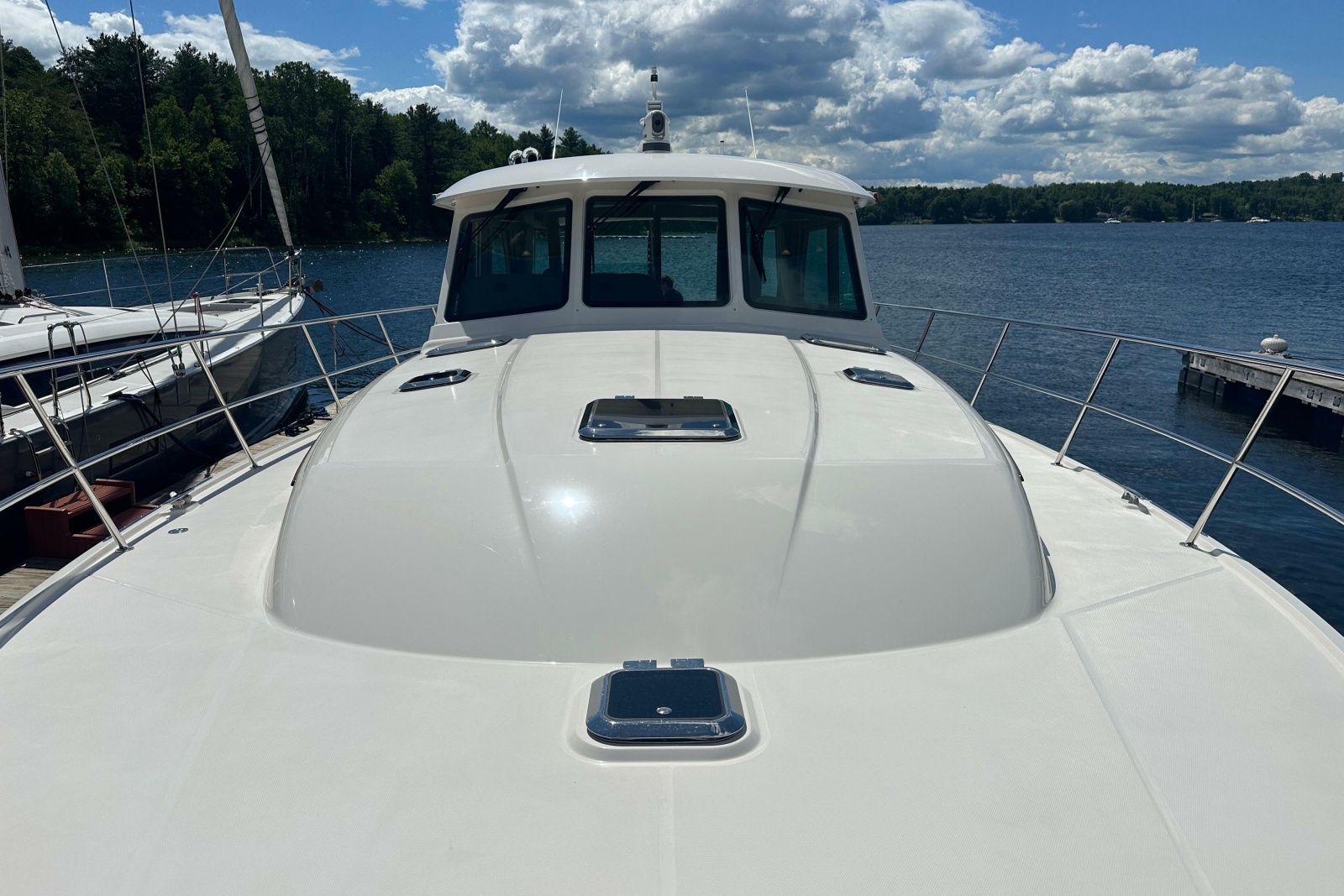 2025 Sabre 48 Salon Express