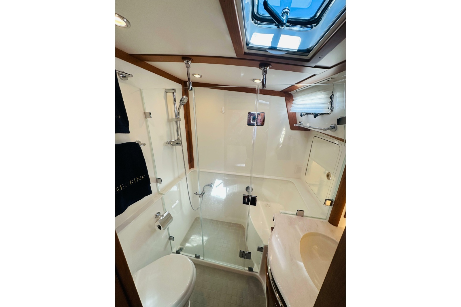 2025 Sabre 48 Salon Express