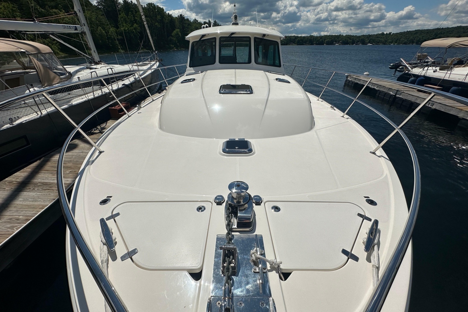 2025 Sabre 48 Salon Express
