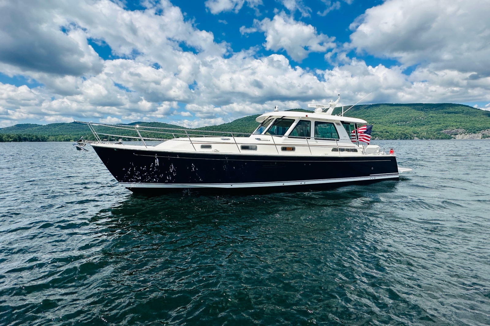 2025 Sabre 48 Salon Express