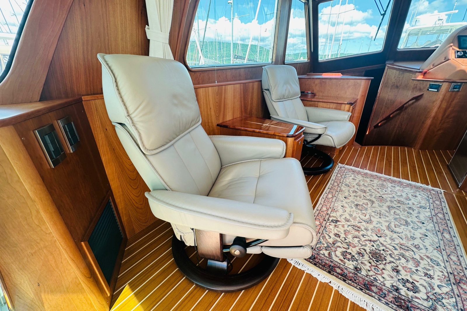 2025 Sabre 48 Salon Express
