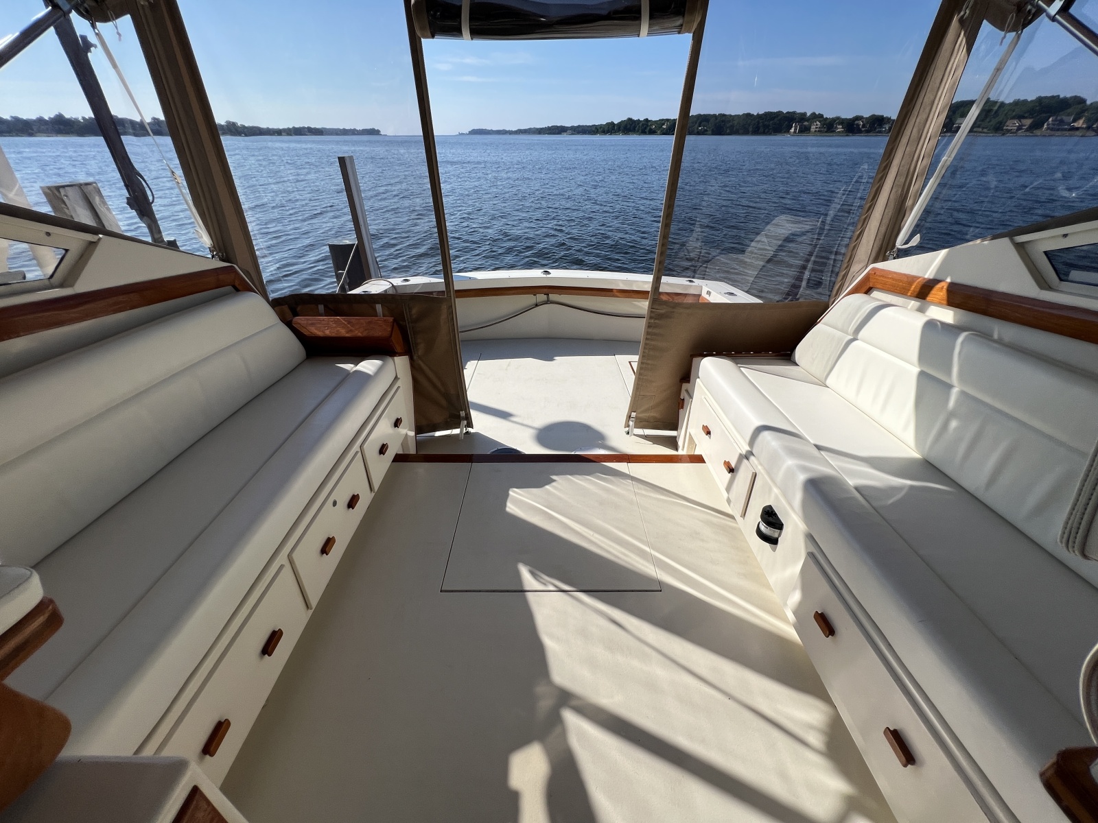 1985 Viking 35 Express