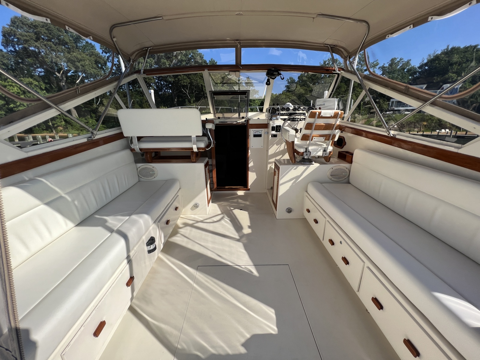 1985 Viking 35 Express