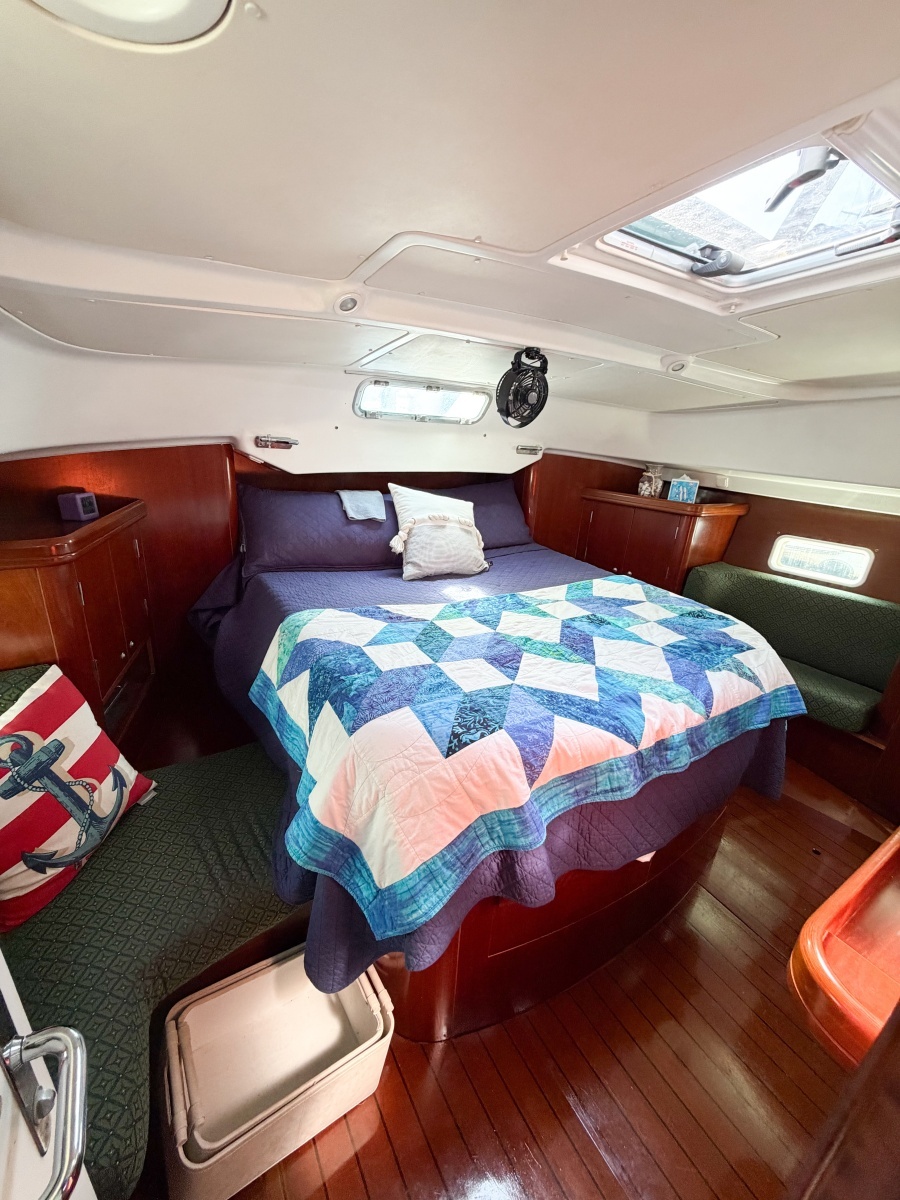 2002 Beneteau Oceanis 42CC
