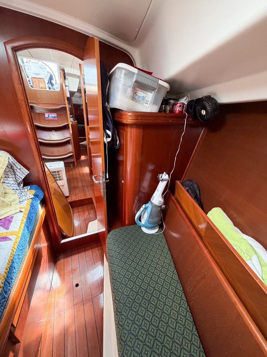 2002 Beneteau Oceanis 42CC