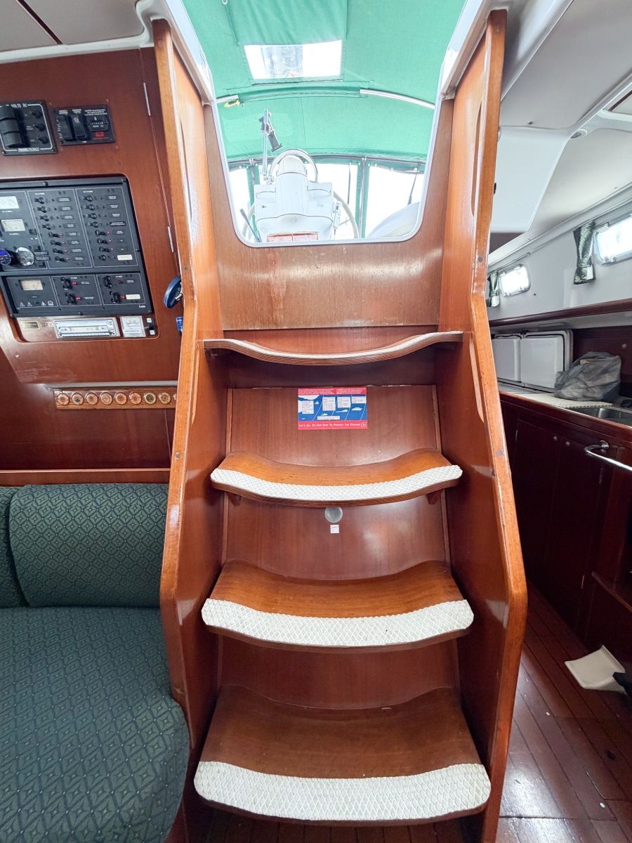 2002 Beneteau Oceanis 42CC