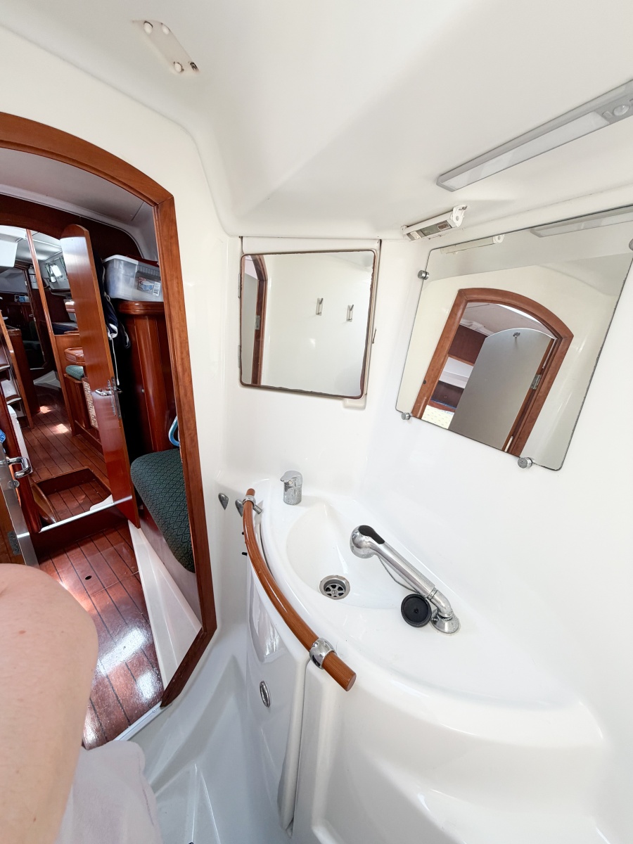 2002 Beneteau Oceanis 42CC
