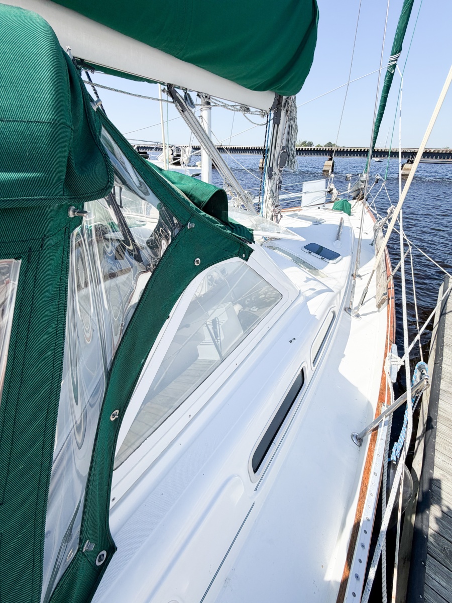 2002 Beneteau Oceanis 42CC