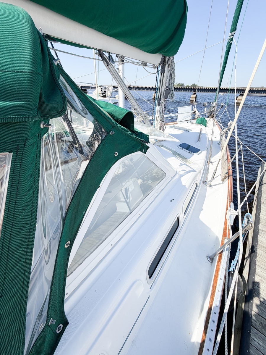 2002 Beneteau Oceanis 42CC