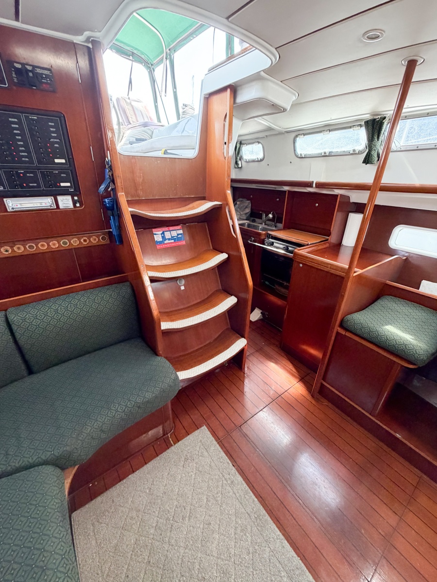 2002 Beneteau Oceanis 42CC