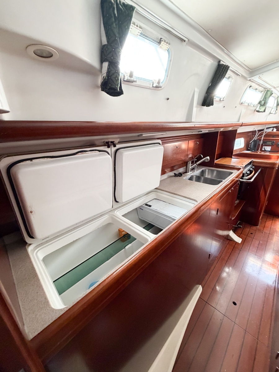 2002 Beneteau Oceanis 42CC