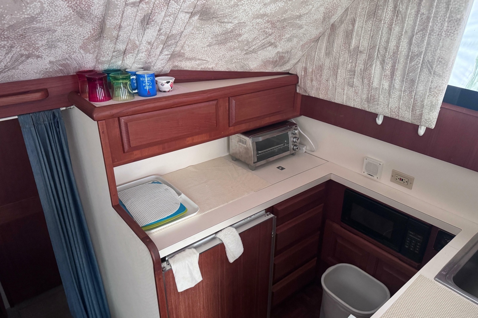 1992 Viking 35 Convertible