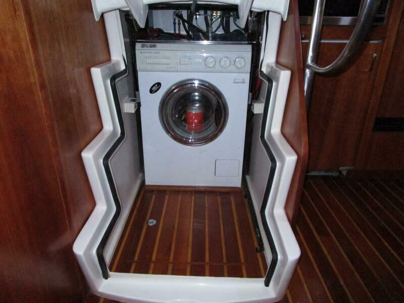 Washer & Dryer Under Steps