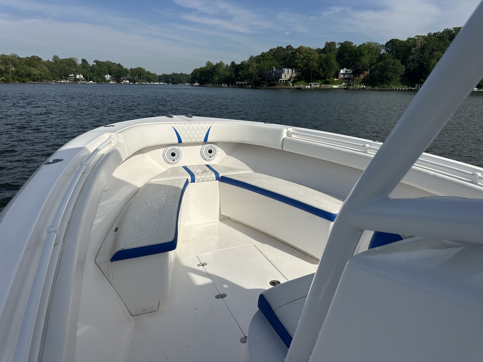 2020 Belzona 27 Center Console