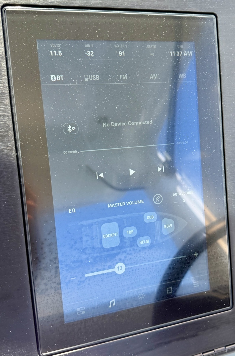 2022 Aviara AV32 OB