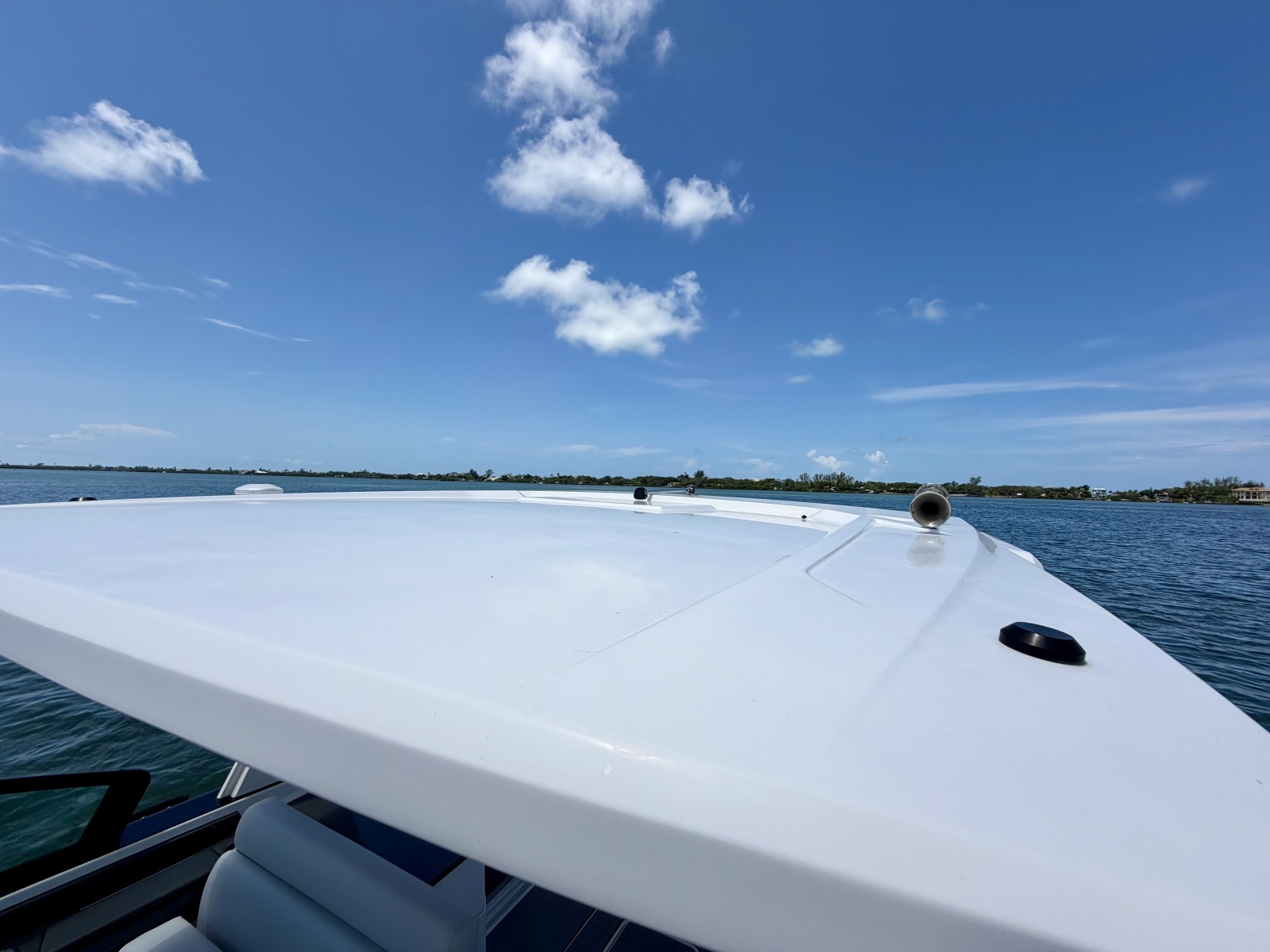 2022 Aviara AV32 OB