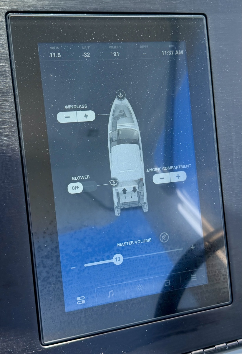2022 Aviara AV32 OB