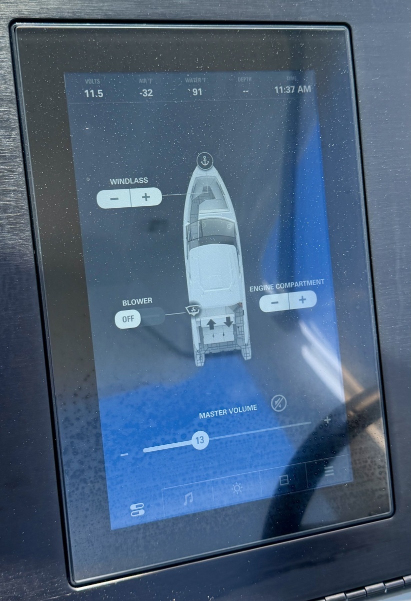 2022 Aviara AV32 OB