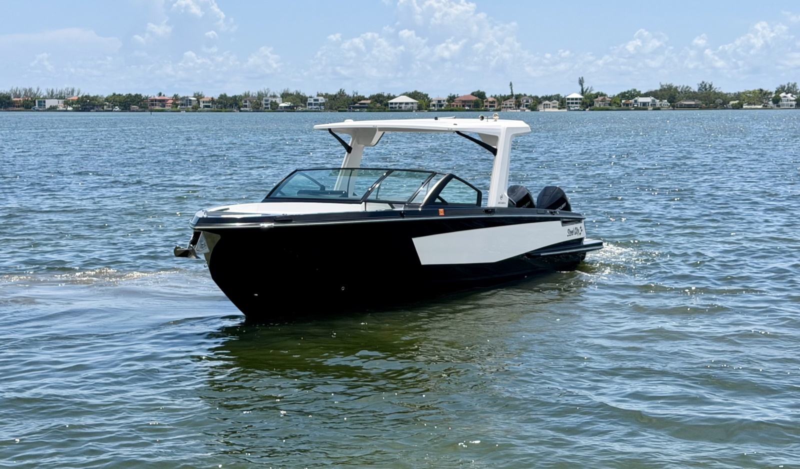 2022 Aviara AV32 OB