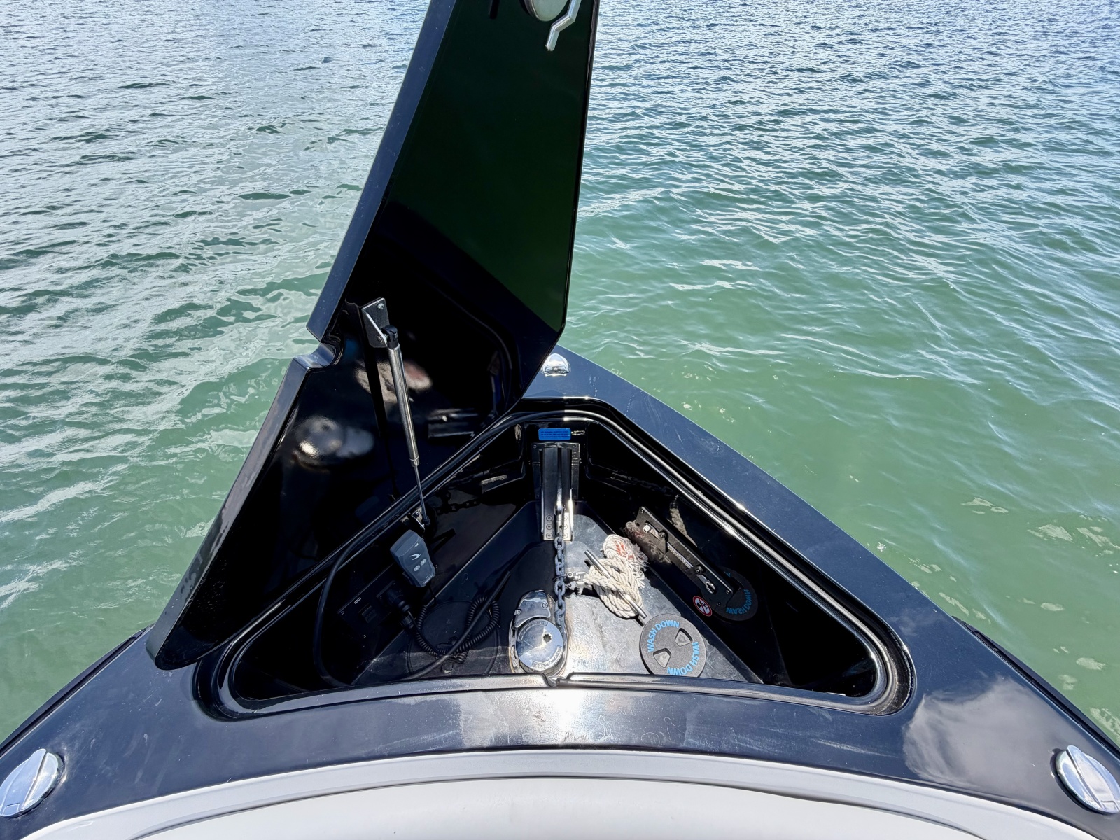 2022 Aviara AV32 OB