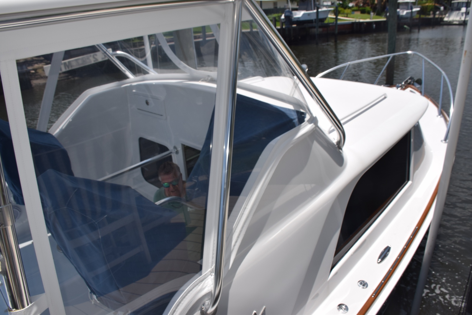 Deckhouse Side And Faux Teak Toe Railing
