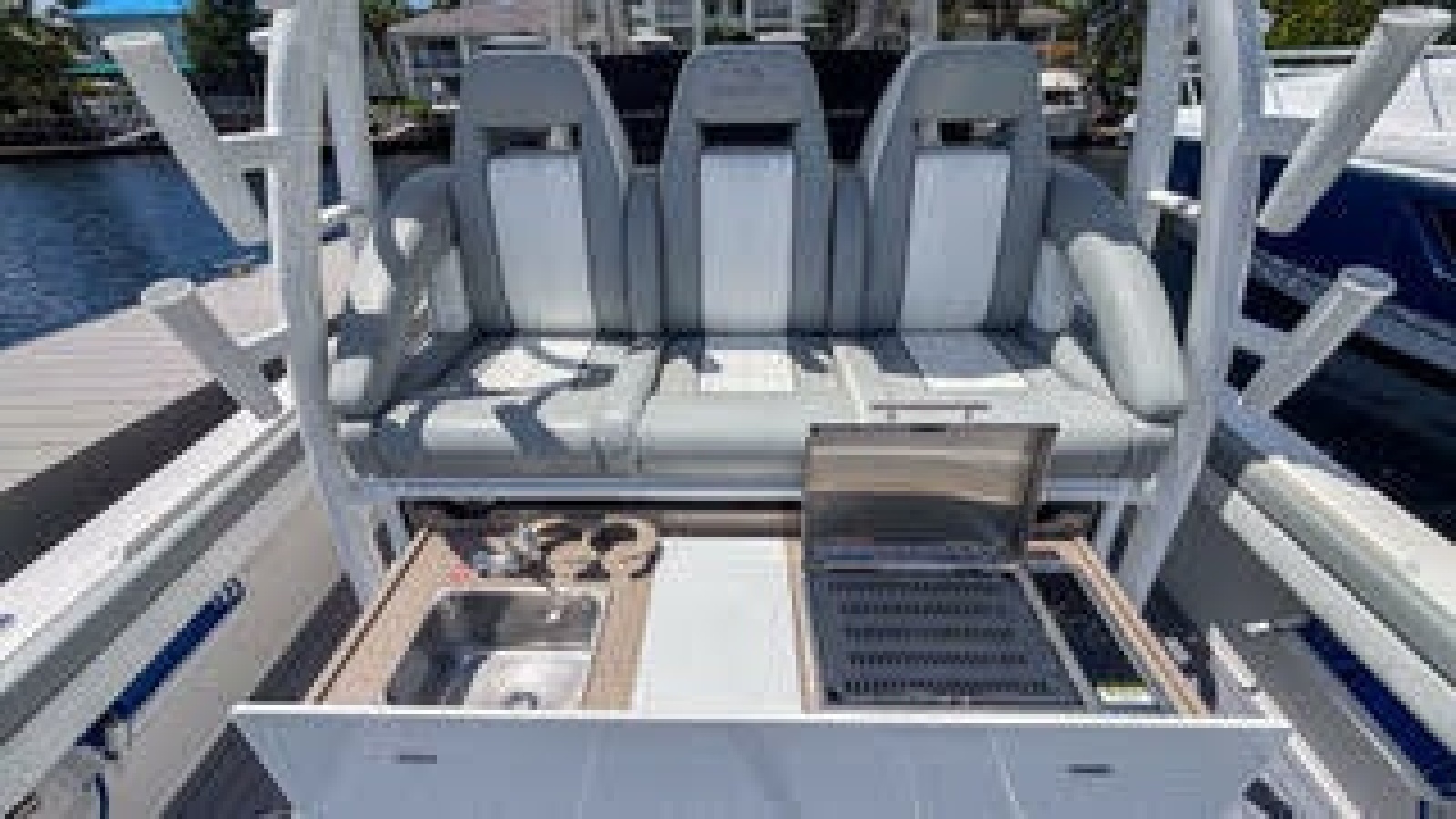 2022 Regulator 41