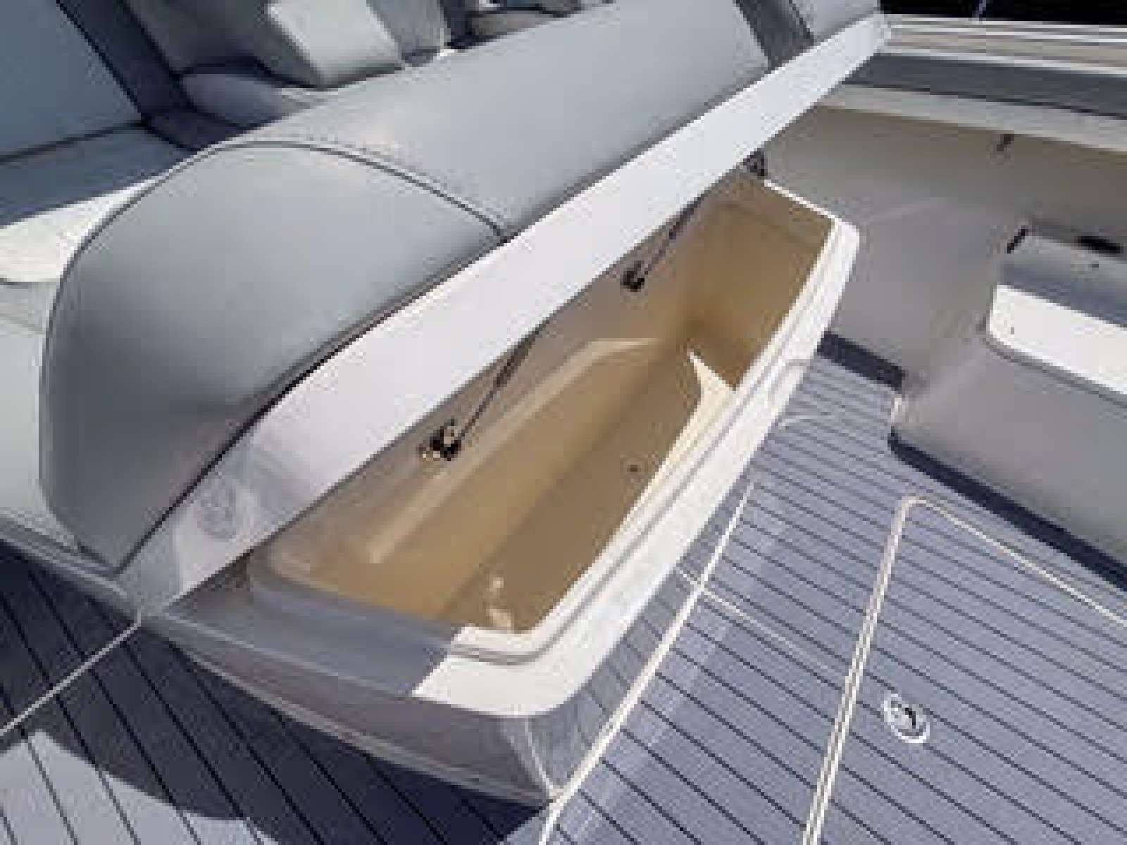 2022 Regulator 41