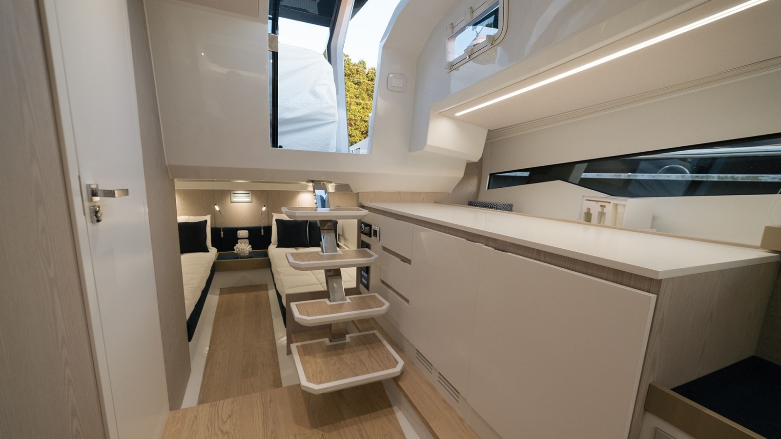 2027 Fiart Seawalker