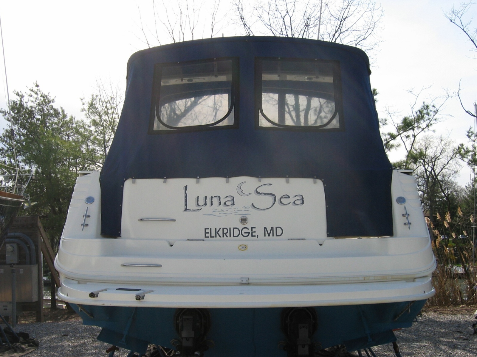 2000 Rinker 330 Fiesa Vee