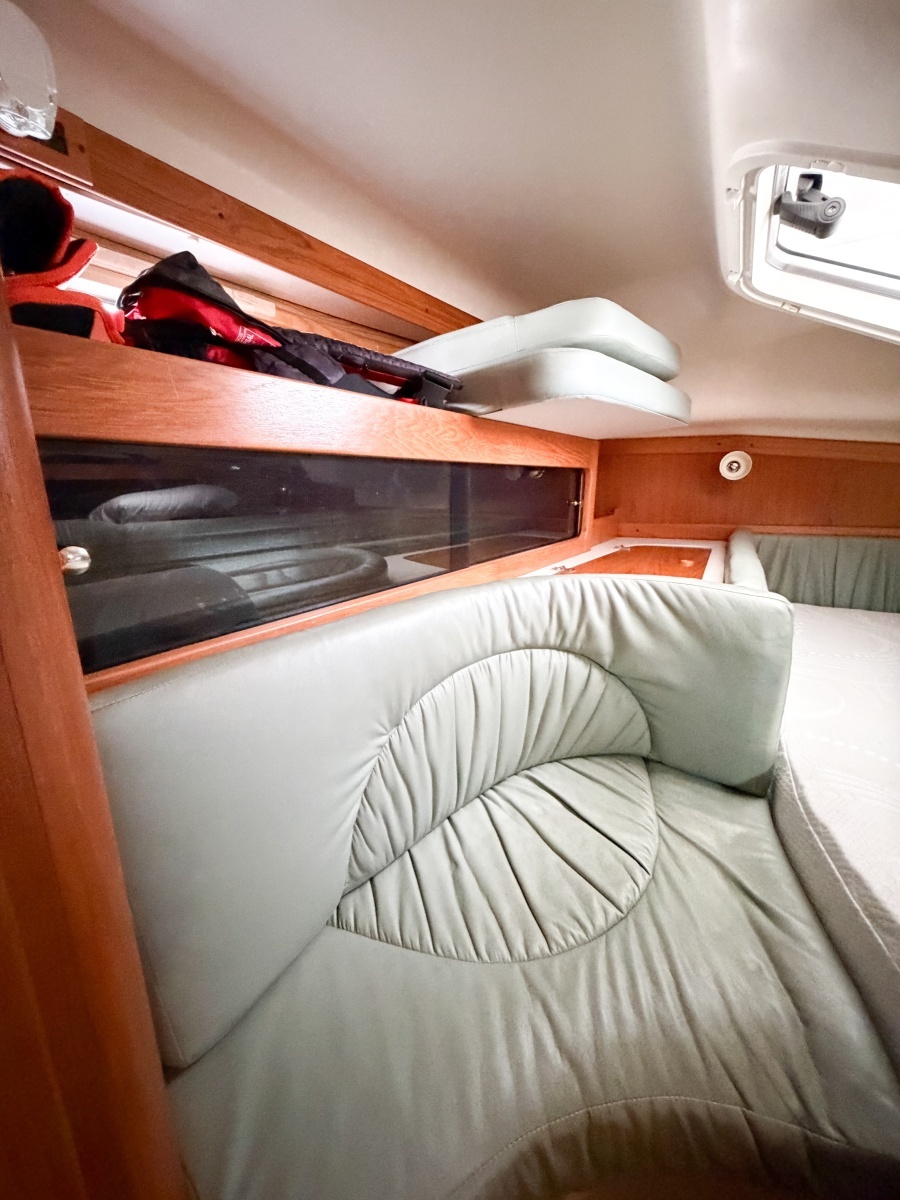 2000 Catalina 380