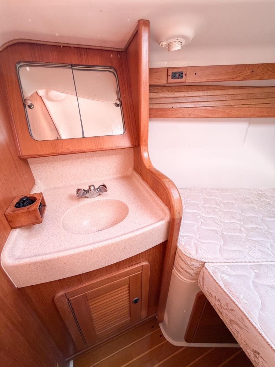 2000 Catalina 380