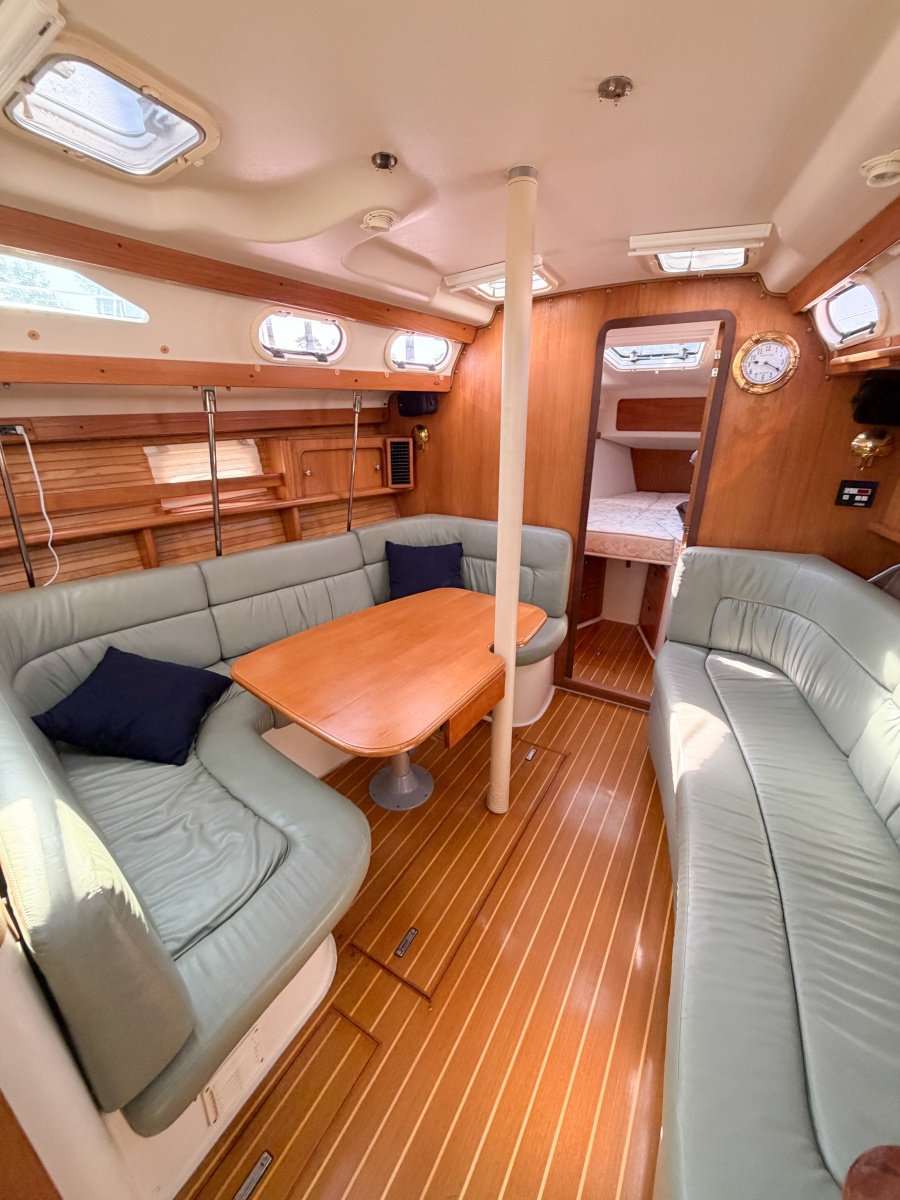 2000 Catalina 380