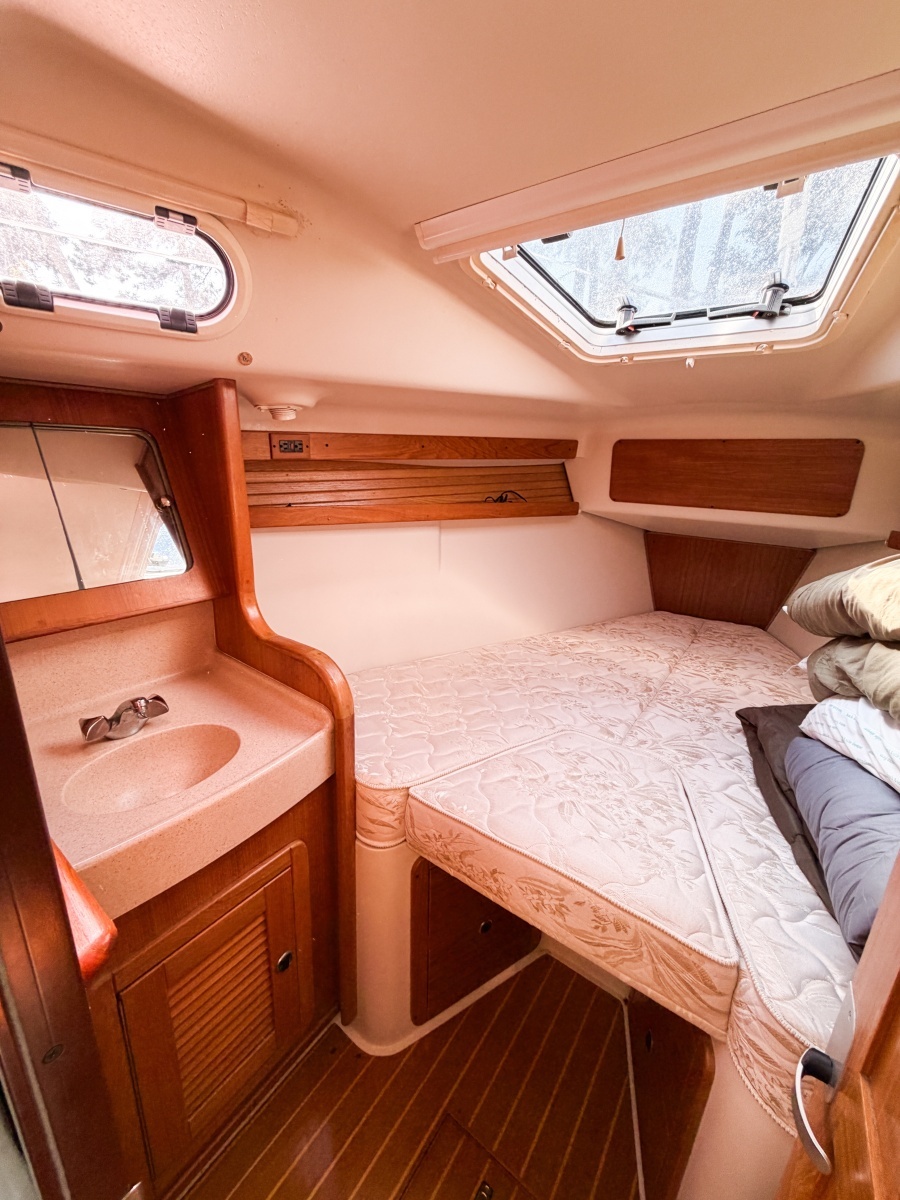2000 Catalina 380
